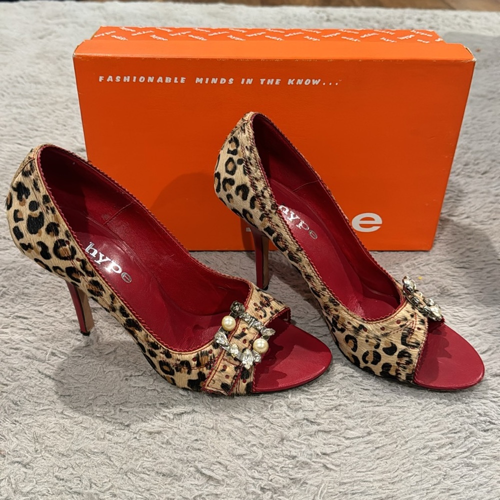 Hype Blossom Camleo Heels Size 7